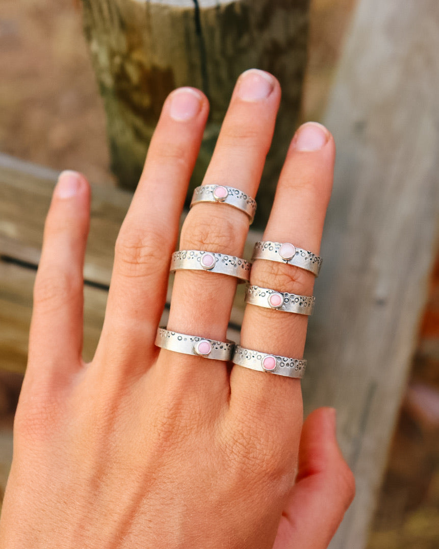 BROOK Trout Pattern Ring || Pink Spiny Oyster