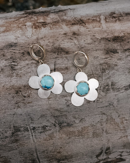 Funky Flower Huggies || Golden hills turquoise
