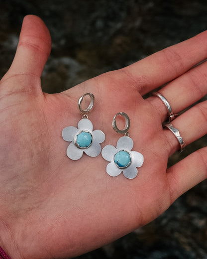 Funky Flower Huggies || Golden hills turquoise