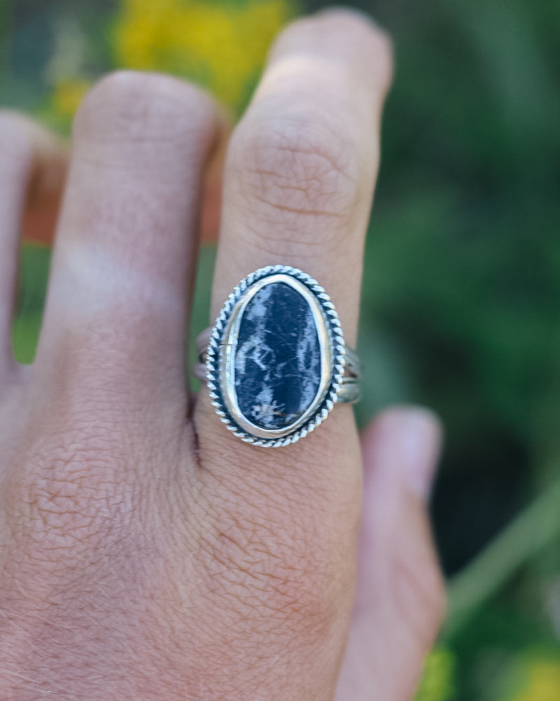 White Buffalo Turquoise Ring || 7.5